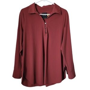 LYSSÉ Split Sleeve Collared Blouse Rust Red Modern Travel wear curved hem M